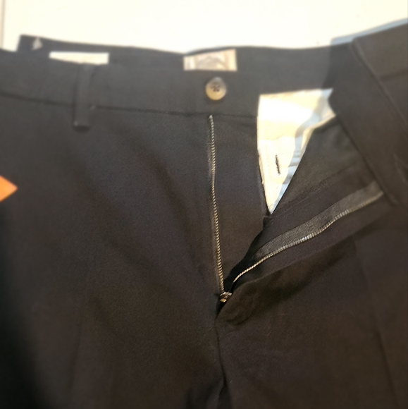 NWT St John's Bay Black Stretch Flat Front Classic Fit Trousers 34x34 - Picture 6 of 9